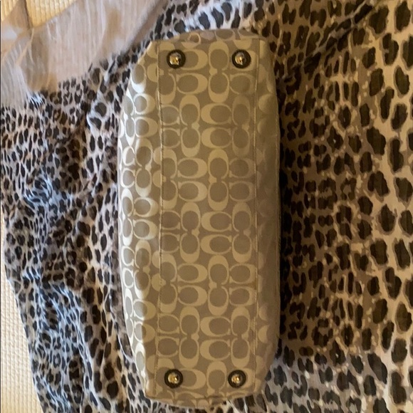 Coach handbag - Picture 2 of 3